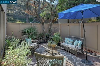 1301 Stanley Dollar Dr Unit 4, Walnut Creek, CA 94595