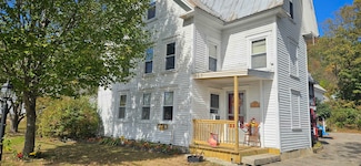 140 N Main St Unit B, Bristol, NH 03222