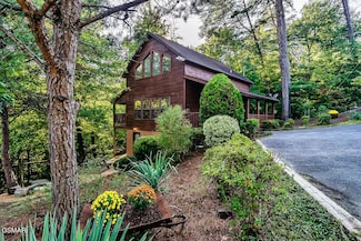 2306 Wooddale Way, Sevierville, TN 37876