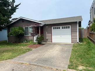 1214 N 35th St, Renton, WA 98056