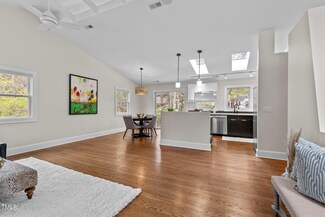 3 Penick Ln, Chapel Hill, NC 27516
