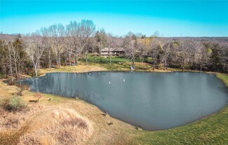 10275 Cedar Ridge Dr, Rolla, MO 65401