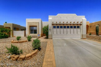 10411 E Thunderbolt Dr, Tucson, AZ 85748