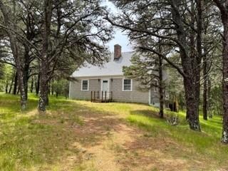 236 Chappaquiddick Rd, Edgartown, MA 02539