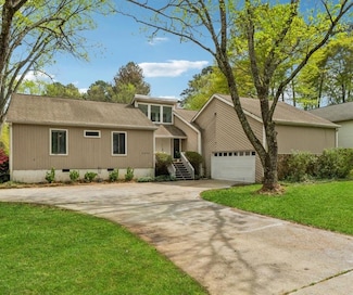2470 Woodmere Dr, Marietta, GA 30068