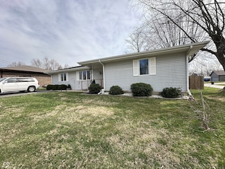 105 S Green St, Bainbridge, IN 46105