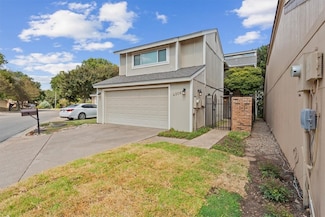 4506 Village Oak Dr, Waco, TX 76710