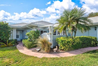 452 Wexford Cir Unit 105, Venice, FL 34293