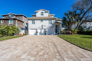 1759 Ocean Grove Dr, Atlantic Beach, FL 32233