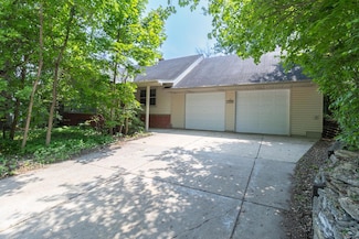 1700 Case Ave E, Saint Paul, MN 55106