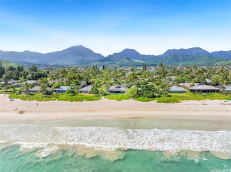 376 Dune Cir, Kailua, HI 96734