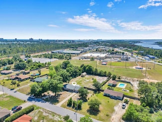 5521 Sunburst Ln, Pensacola, FL 32507