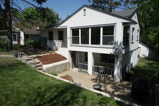 2417 South Ave E, Saint Paul, MN 55109