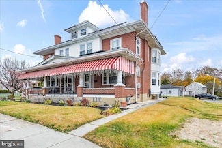 324 S Broad St, Myerstown, PA 17067