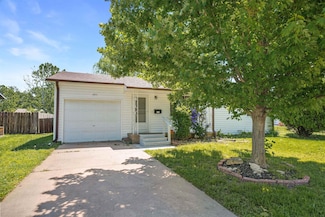 1011 N Park St, Wellington, KS 67152