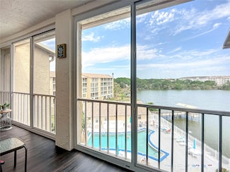 3821 Lake Bayshore Dr Unit 507, Bradenton, FL 34205