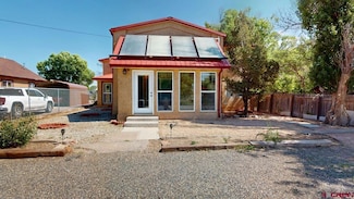 807 13th St, Alamosa, CO 81101