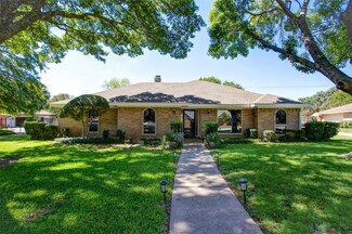 2313 Axminster Ct, Grand Prairie, TX 75050