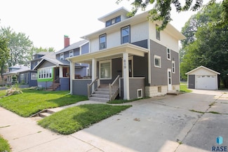 819 S Summit Ave, Sioux Falls, SD 57104