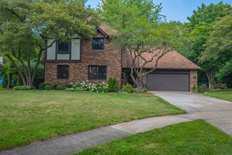 2009 Allen Dr, Geneva, IL 60134