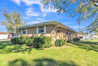 321 W Mayfair Dr, Terre Haute, IN 47802