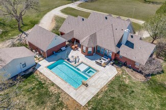 2600 Moseley Rd, Cross Roads, TX 76227