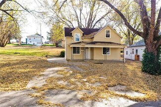 3216 Jackson St, Saint Joseph, MO 64507