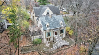 296 Walhalla Rd, Columbus, OH 43202