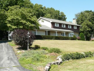 1005 Skyview Dr, Milton, PA 17847