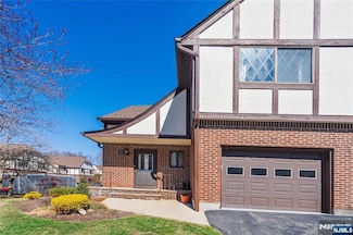101 Holiday Ln, Rivervale, NJ 07675