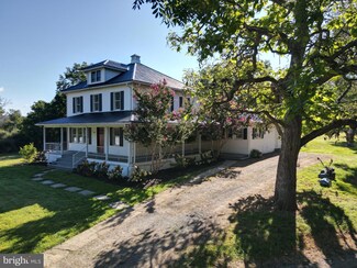 1290 Crone Rd, Berkeley Springs, WV 25411