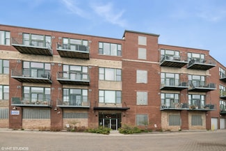 2222 W Diversey Ave Unit 407, Chicago, IL 60647