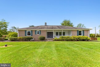 7198 Adirondack Dr, Frederick, MD 21702