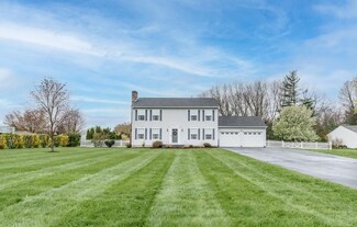 3 Harvest Ln, Southwick, MA 01077