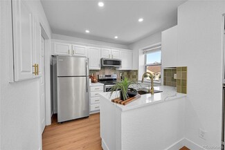10537 W Maplewood Dr Unit B, Littleton, CO 80127