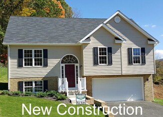 218 Willow Ln, Bluefield, VA 24605