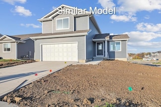 429 Napoli Ave, West Des Moines, IA 50266