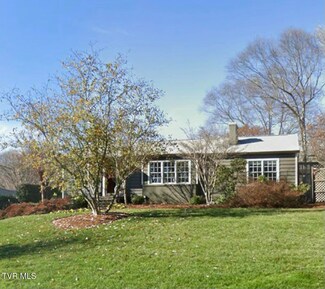 913 E 8th Ave, Johnson City, TN 37601