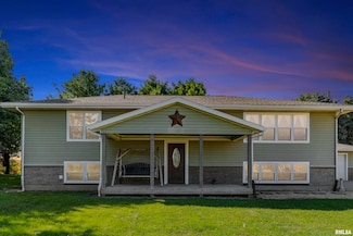 1374 290th Ave, Charlotte, IA 52731