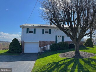 31 Belmar Dr, Dallastown, PA 17313