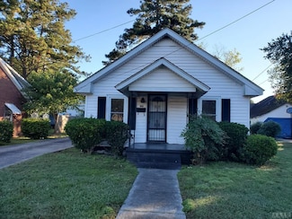 1302 Highland Ave, Elizabeth City, NC 27909