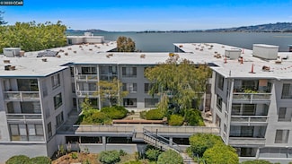 6 Captain Dr Unit 241, Emeryville, CA 94608
