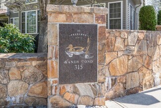 315 Old River Rd Unit 10, Manville, RI 02838