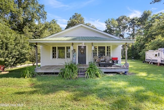 932 W Best Rd, Kenansville, NC 28349