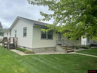622 622 N Garden St, New Ulm, MN 56073