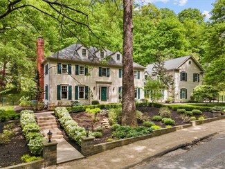 8 Way Hollow Rd, Sewickley, PA 15143