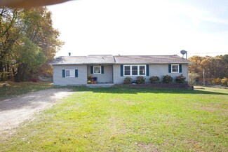55437 Butcher Rd, Lawrence, MI 49064