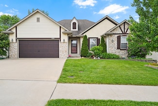 3208 Crabapple Ln, Columbia, MO 65203