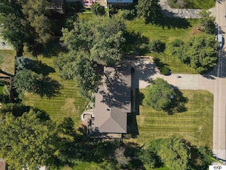 7923 Harney St, Omaha, NE 68114