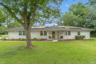 1423 Moonlight Dr, Cantonment, FL 32533